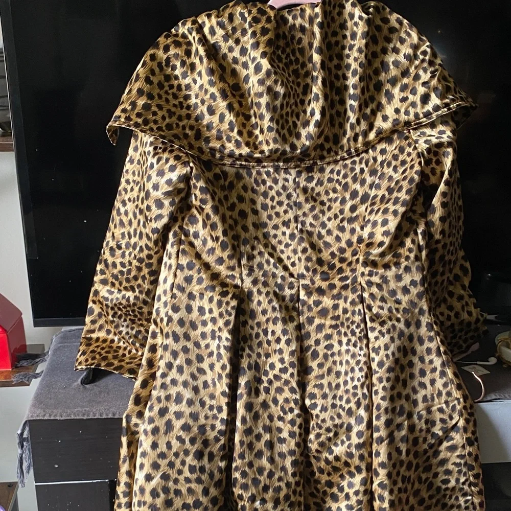 Leopard Print Coat - Picture 9 of 11